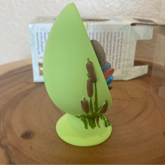 The Wind in the Willows on the River Figurine half egg CVS exclusive in box - Picture 2 of 6